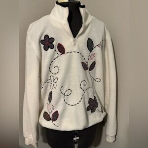 White flower sweatshirt